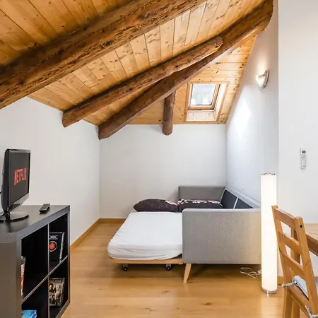 Liberty House - Vicina Fermate Bus E Treno Per Torino Apartment Chieri Exterior photo